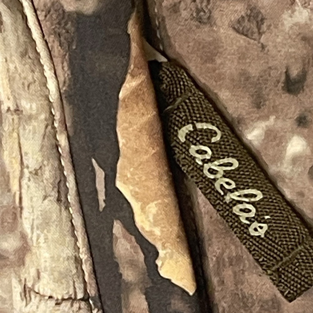 Cabela's Women's Large Woodland Camo Fleece Lined Hunting Vest Zip Pockets - Picture 5 of 13